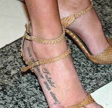famosos que já removeram uma tatuagem - Foto: Reprodução