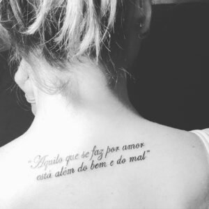 Rachel Sheherazade remoção de tatuagem