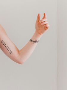 Como remover tatuagem do corpo