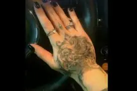 piercing Vanessa Mesquita