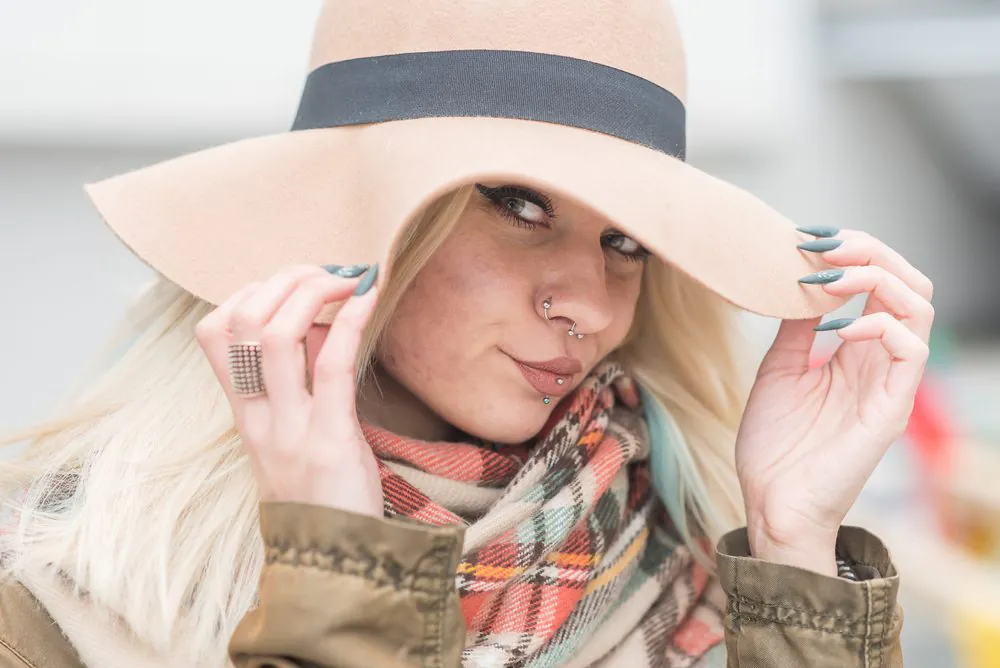 Conheça os principais tipos de piercings no nariz tipos de piercing no nariz