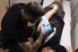 remover-uma-tatuagem-recém-feita-01