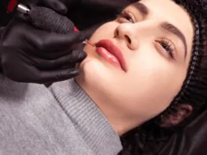 micropigmentação labial - Foto: Freepik
