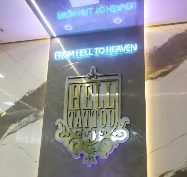 encontrar uma hell tattoo